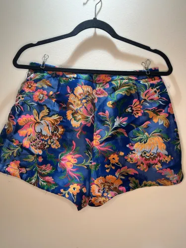 Short Zara Tamanho M