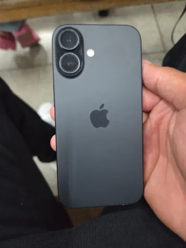 iPhone 16 preto - POUCO USO