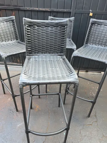 Banquetas em fibra 150 reais cada