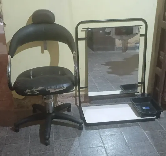 Bancada e Cadeira de Barbeiro