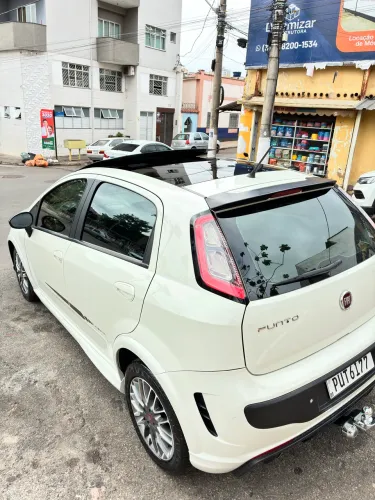 Fiat Punto Blackmotion 1.8 Flex 16V 5P. 2015