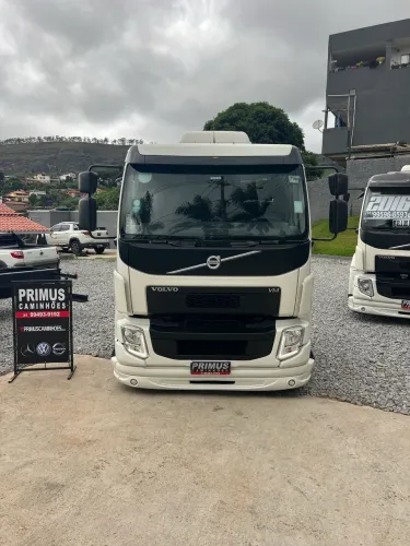 Caminhão Truck volvo vm 270 2016 Altomatico