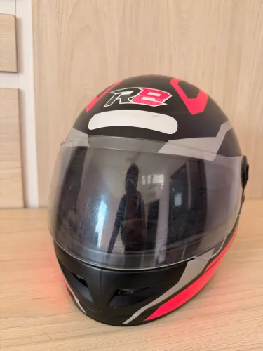 Capacete - Preto e Rosa Neon (Usado)