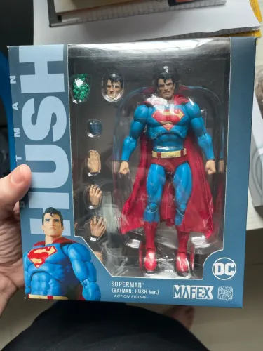 Superman Hush Mafex original