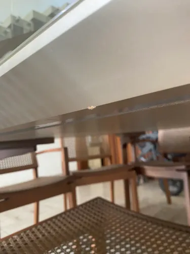 Mesa de jantar quadrada