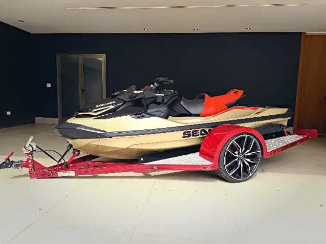Jet Ski Sea-doo Rxt-x 325 2025