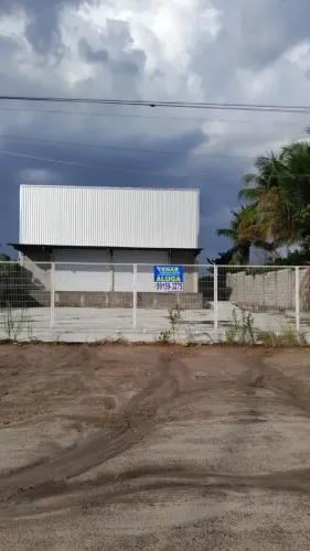 Imóvel para aluguel tem 2000 metros quadrados em Humildes - Feira de Santana - BA