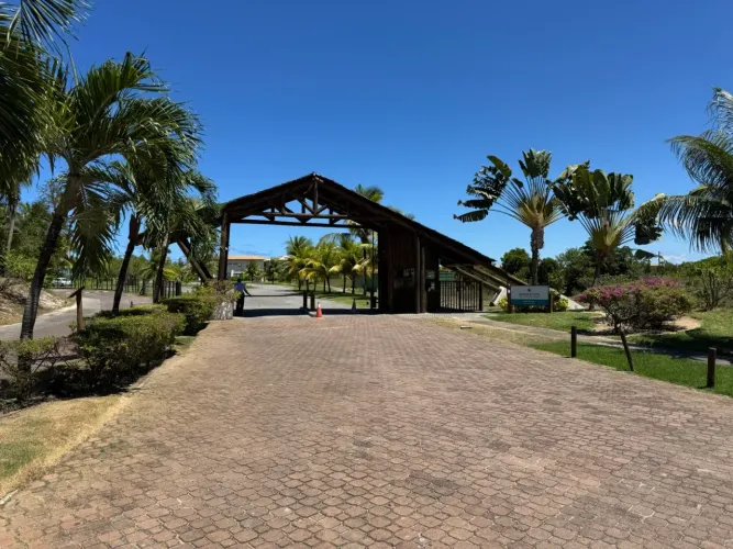 Terreno de 802m2 no Iberostar Praia do Forte, Condomínio Villas, Mata de São João-Ba