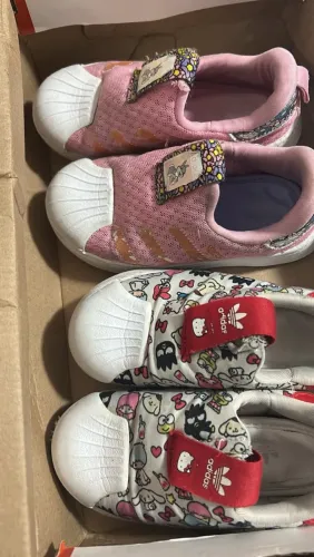 Tênis Adidas - 24