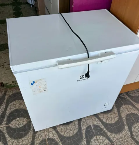 FREEZER ELECTROLUX 199 LITROS