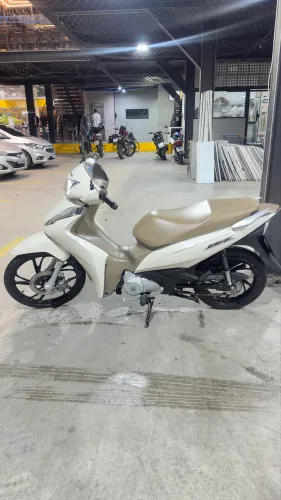 HONDA BIZ 125 2024 - IMPECÁVEL