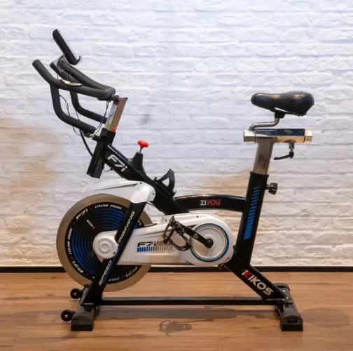 Bicicleta Ergométrica Kikos F7i Spinning Branca 14kg - muito conservada