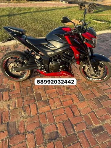 Moto GSX-S 750 