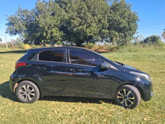 Hyundai HB20 Unique 1.0 Flex 12V Mec. 2019