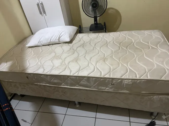Cama Box solteiro Ortobom (pouco usada)