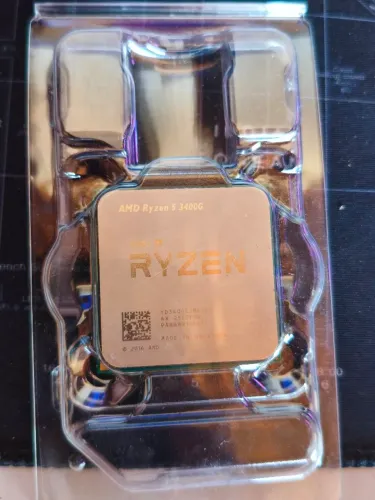 Processador AMD Ryzen 5 3400G AM4