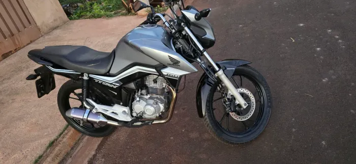 Titan 160