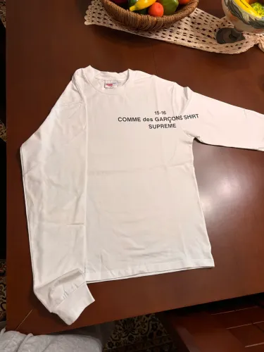 Camiseta Comme des garçons