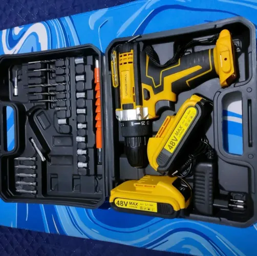 Parafusadeira/Furadeira 48V com 2 Baterias e Maleta Completa