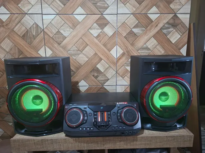 Mini System LG XBOOM CL87 2350w RMS