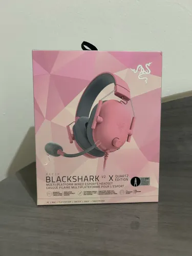 Headset Gamer Razer BlackShark V2 X Rosa