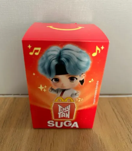 boneco suga bts, mcdonald's. novo