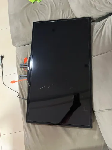 Televisão AOC