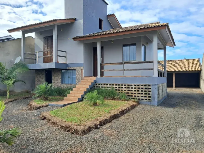 Casa à venda na Zona Norte de Balneário Rincão
