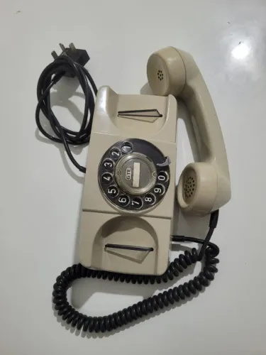 Telefone antigo tijolinho dos anos 70 e 80