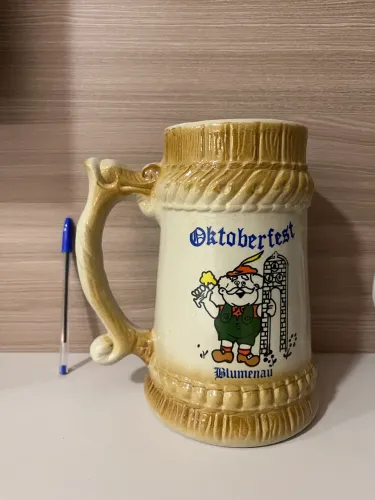 Canecão de chopp cerveja Oktoberfest 