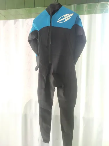 Longe John, neoprene masculino semi-novo