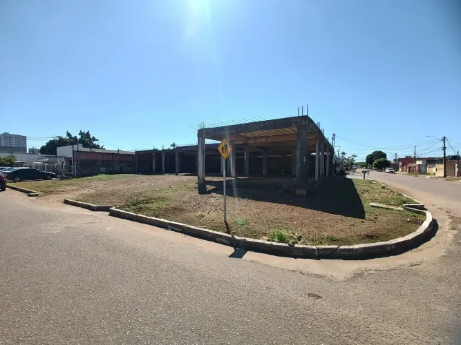 Excelente lote com 523 m2 com construção inacabada laje, Jacy Parana Prox. rio Madeira, es