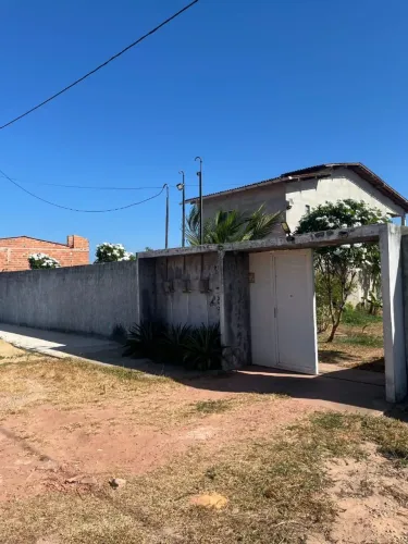 Vendo chácara 800 m2,com casa dúplex 167 m2, piscina 8x4, poço artesiano e energia, 