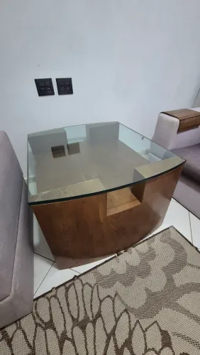 Mesa de canto com vidro