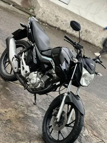 Vendo Honda CG 160 Fan 2015/2016/ Aceito troca em PCX