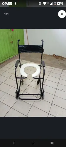 Cadeira de banho hospitalar