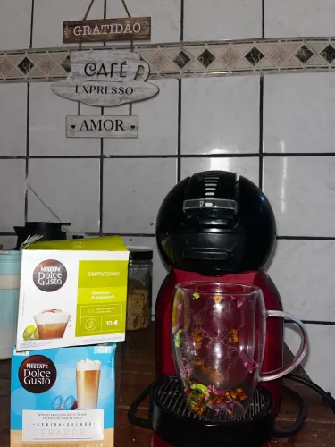 Presente dia das mãe vendo máquina semi nova da Arno Dolce Gusto.