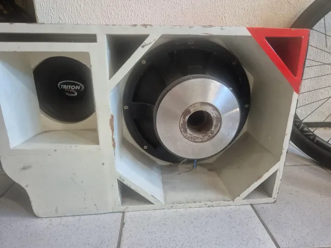 Vendo caixa de som automotivo