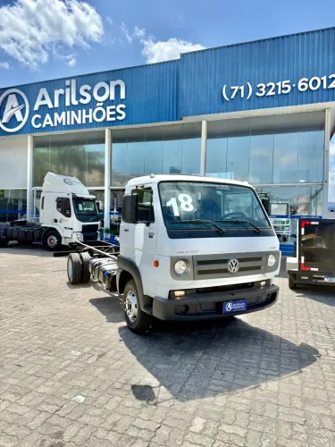 VW 8.160 4x2 2017/2018 CHASSIS NOVÍSSIMO ( SOMOS LOJA )