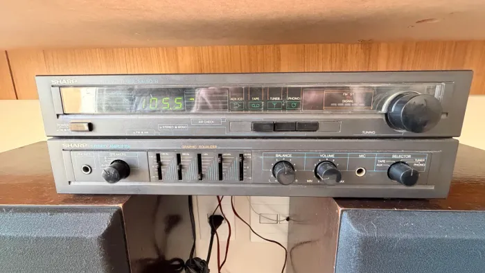 Receiver Sharp com equalizador