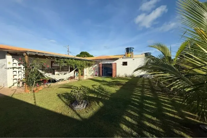 Casa à venda no condomínio Jardim das Mangabeiras em Arembepe