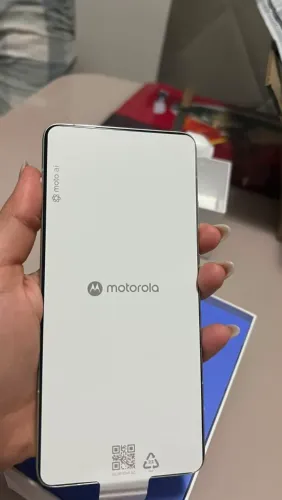 [PROMOÇÃO] Smartphone Motorola Edge 70 SWAROVSKI $2499,00