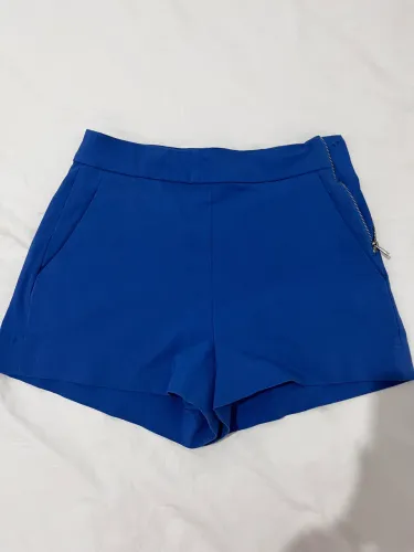 Short azul estruturado da renner usado 1x