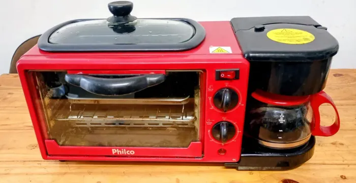 Forno elétrico com cafeteira e grill