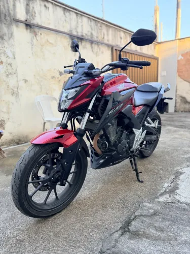 Cb Twister 300f - 8.900km 2025