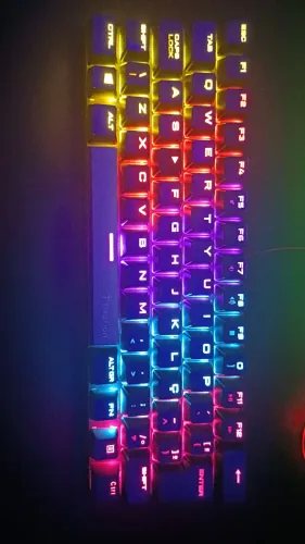 Teclado mecânico 60%, marca "Titorion" switch Red