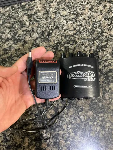 Amplificador de fone de ouvido Power Click DB05 com fonte
