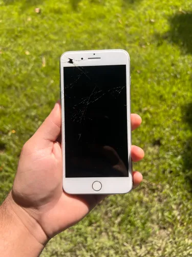 iPhone 8 Plus