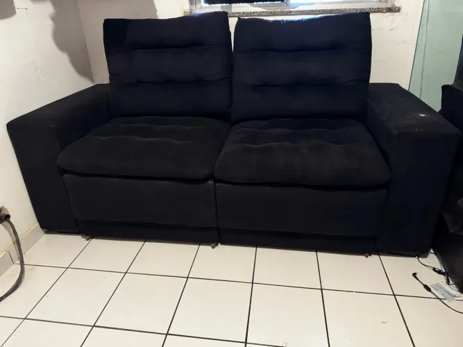 VENDO SOFÁ RETRÁTIL EM BOM ESTADO