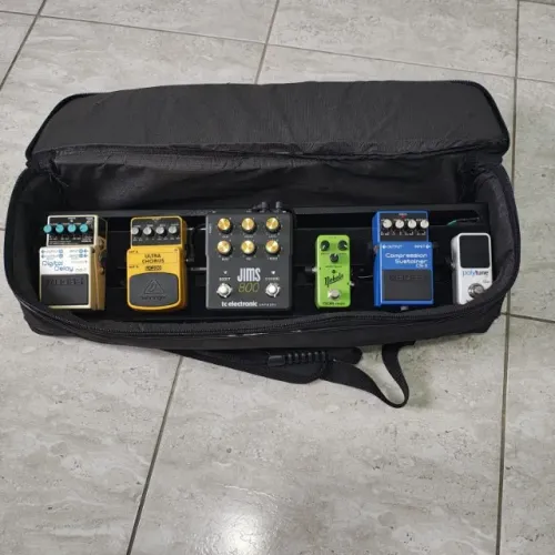 Pedalboard Completo AW com 6 pedais e fonte MXR